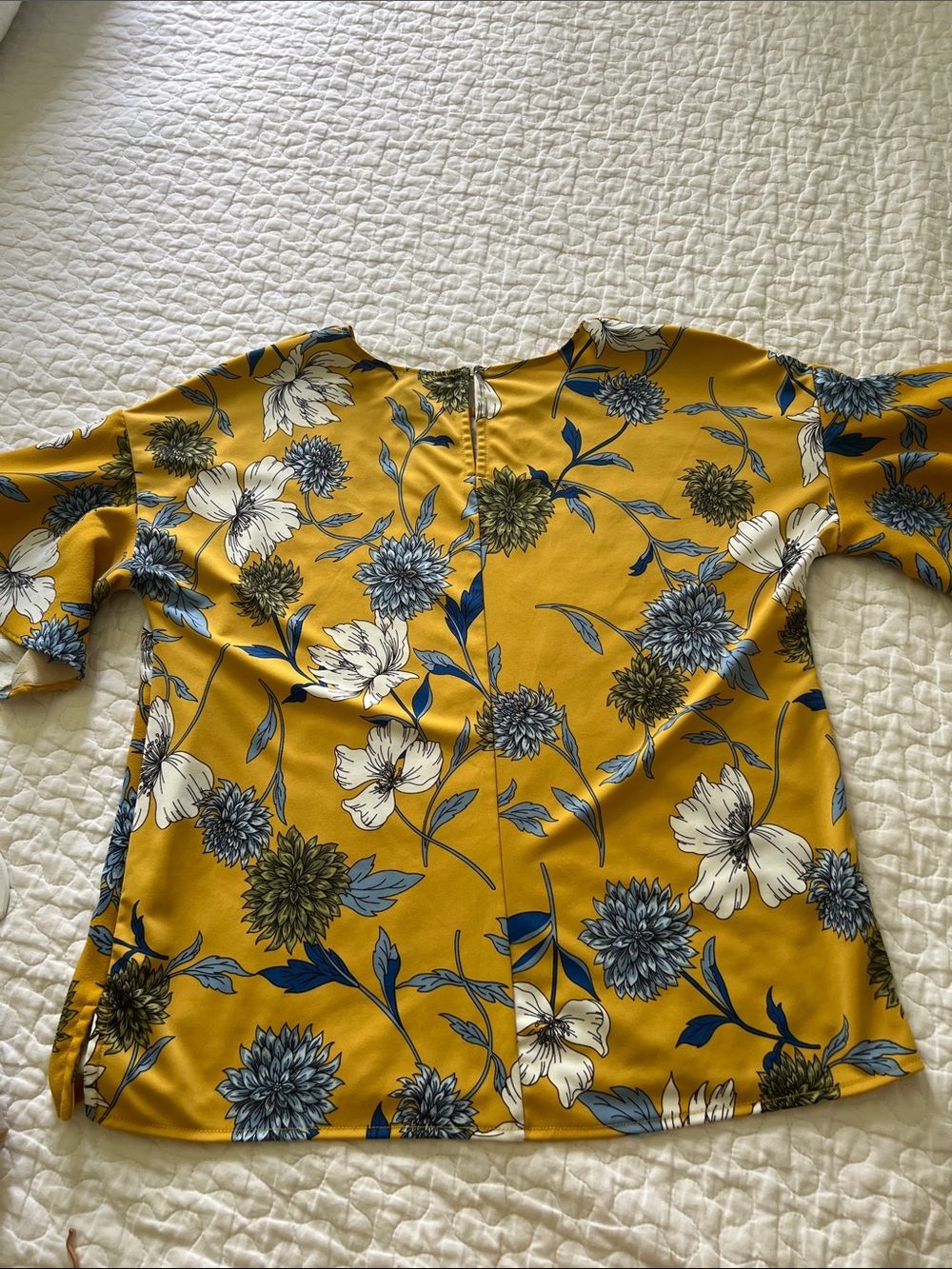 🌻Women’s Floral Print Blouse in Mustard Yellow - Picture 8 of 10